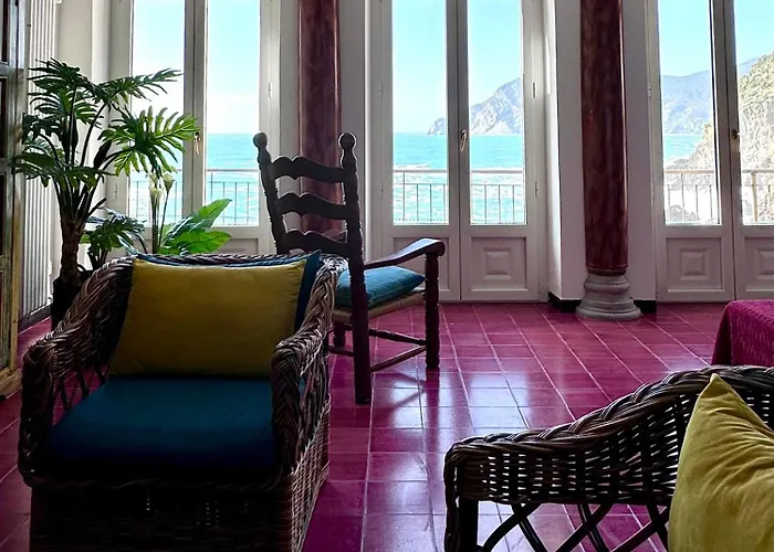 Feriehus Il Conventino Delle Cinque Terre - Sea View - Ac&wifi - Vernazzarentals Vernazza